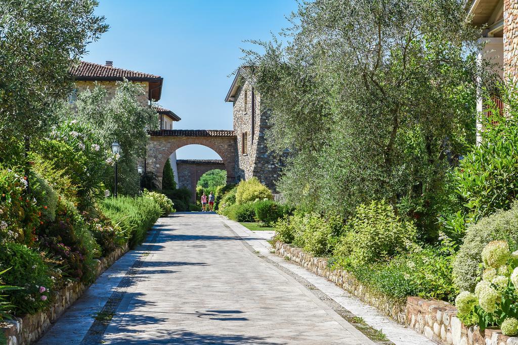 Chervò Golf Hotel Spa, Resort&Apartment San Vigilio Pozzolengo Esterno foto